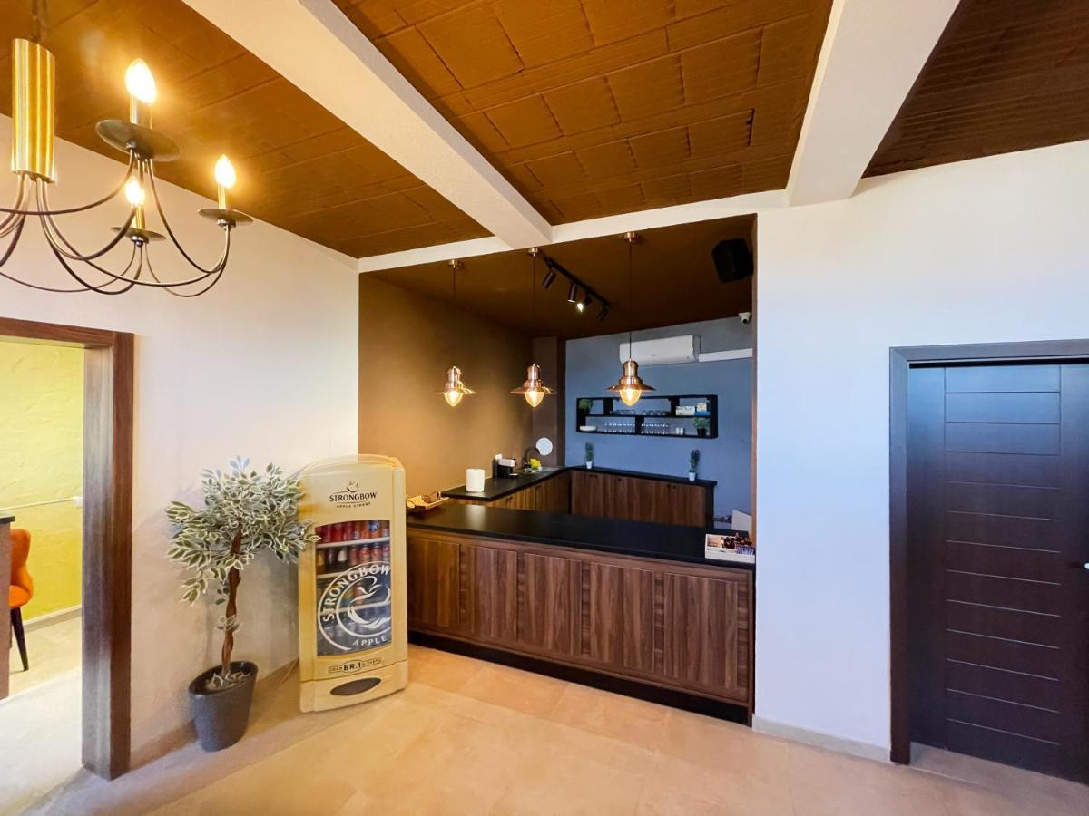 Hotel Hiserra Prizren Esterno foto