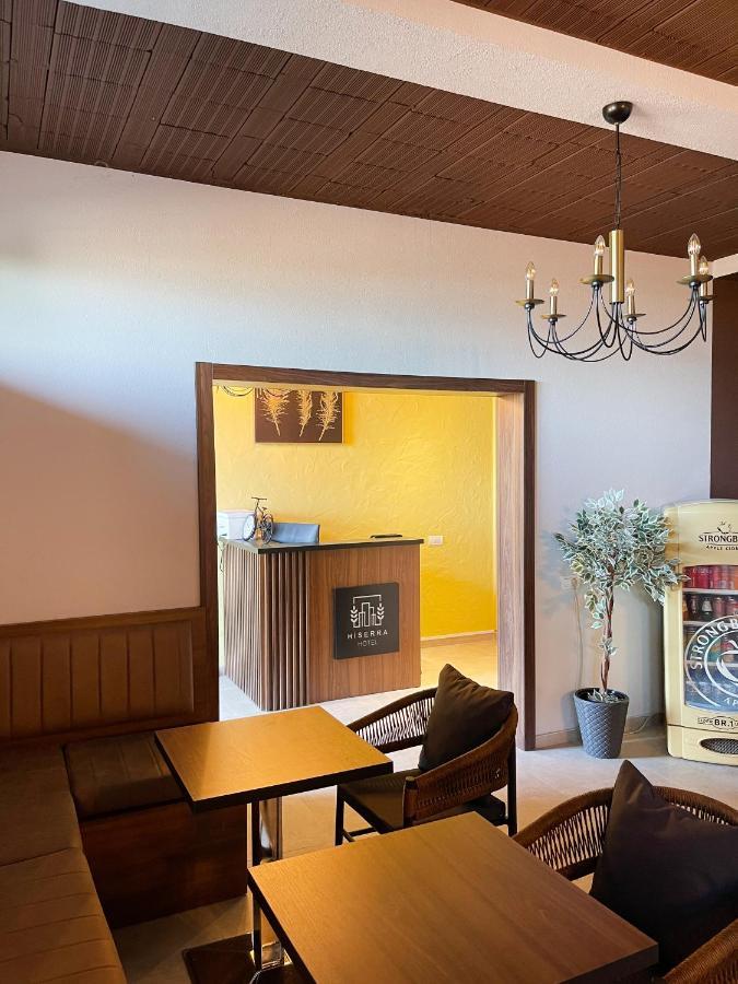 Hotel Hiserra Prizren Esterno foto