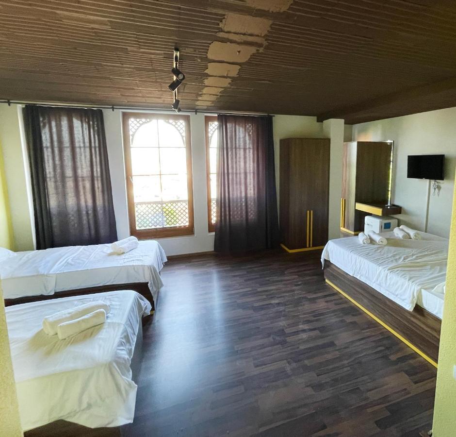 Hotel Hiserra Prizren Esterno foto