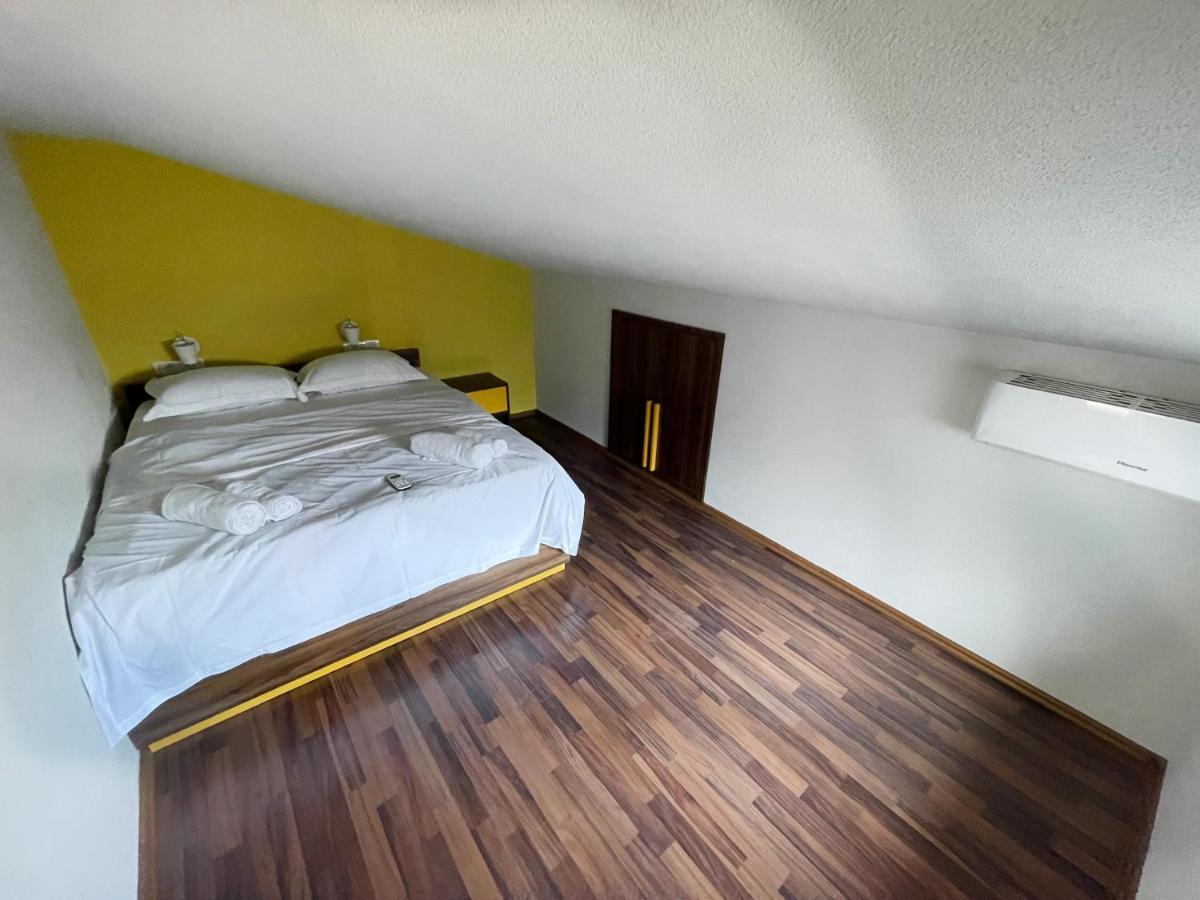 Hotel Hiserra Prizren Esterno foto