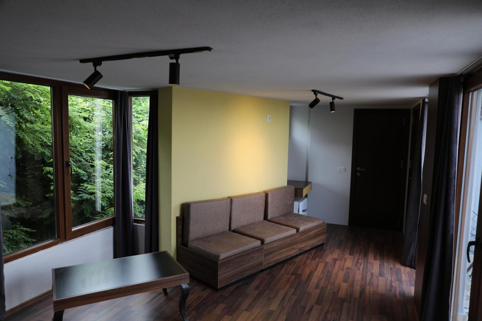 Hotel Hiserra Prizren Esterno foto