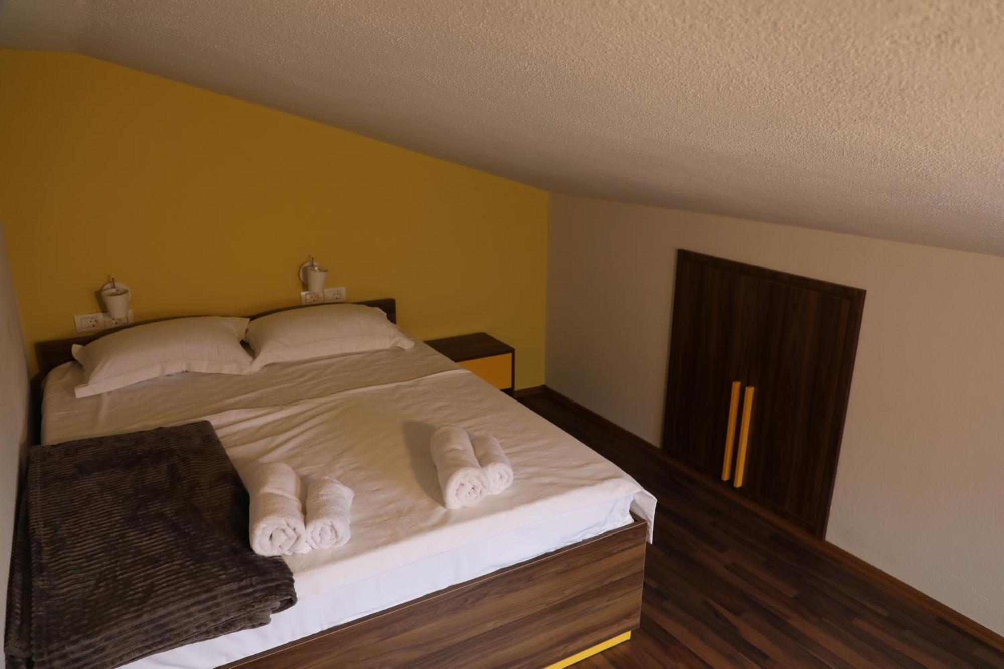 Hotel Hiserra Prizren Esterno foto
