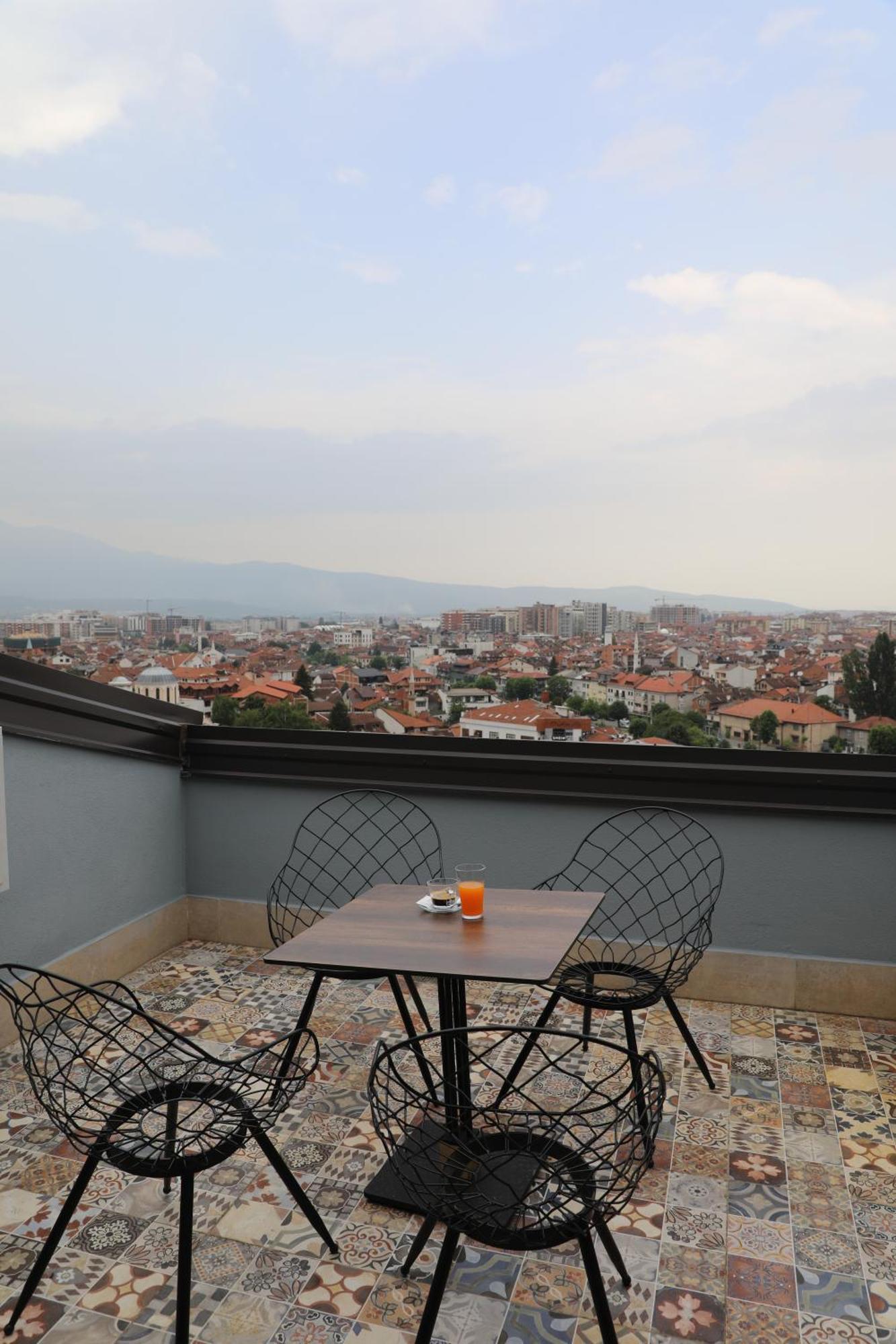 Hotel Hiserra Prizren Esterno foto