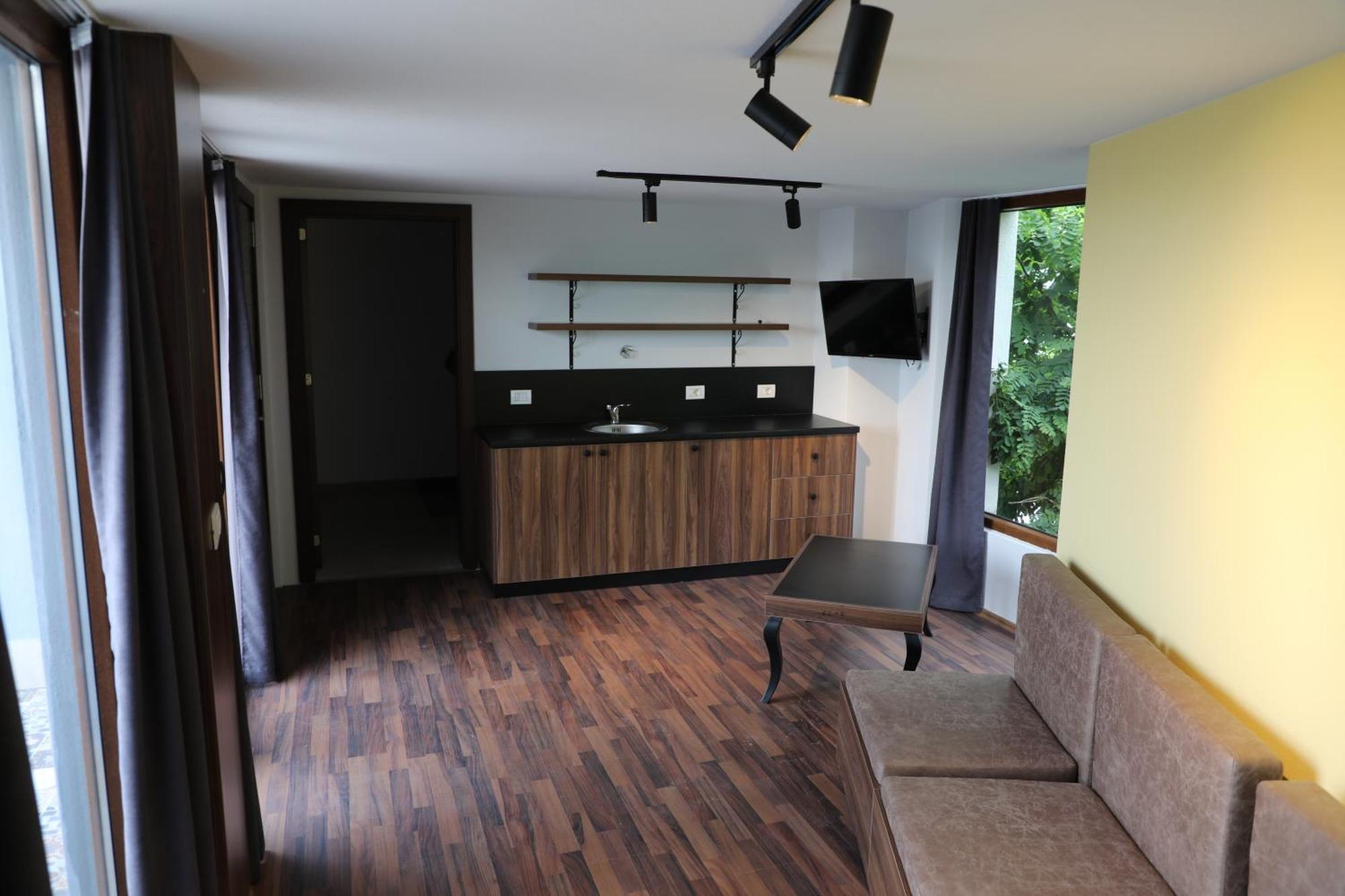 Hotel Hiserra Prizren Esterno foto