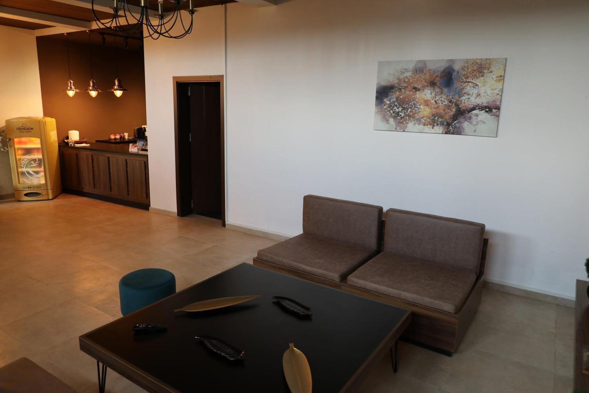 Hotel Hiserra Prizren Esterno foto